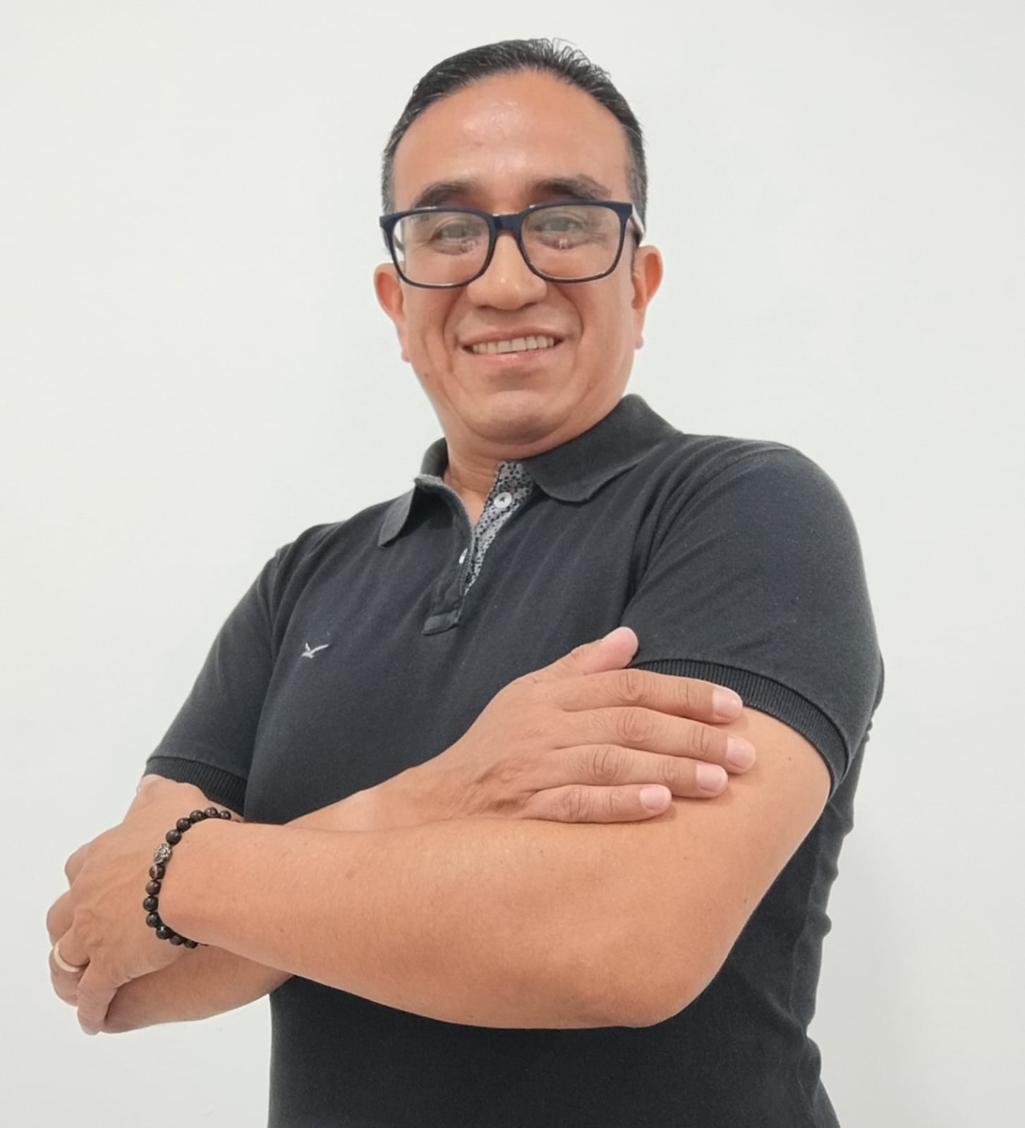 Dr. Francisco Santos Rendón
VOCALES